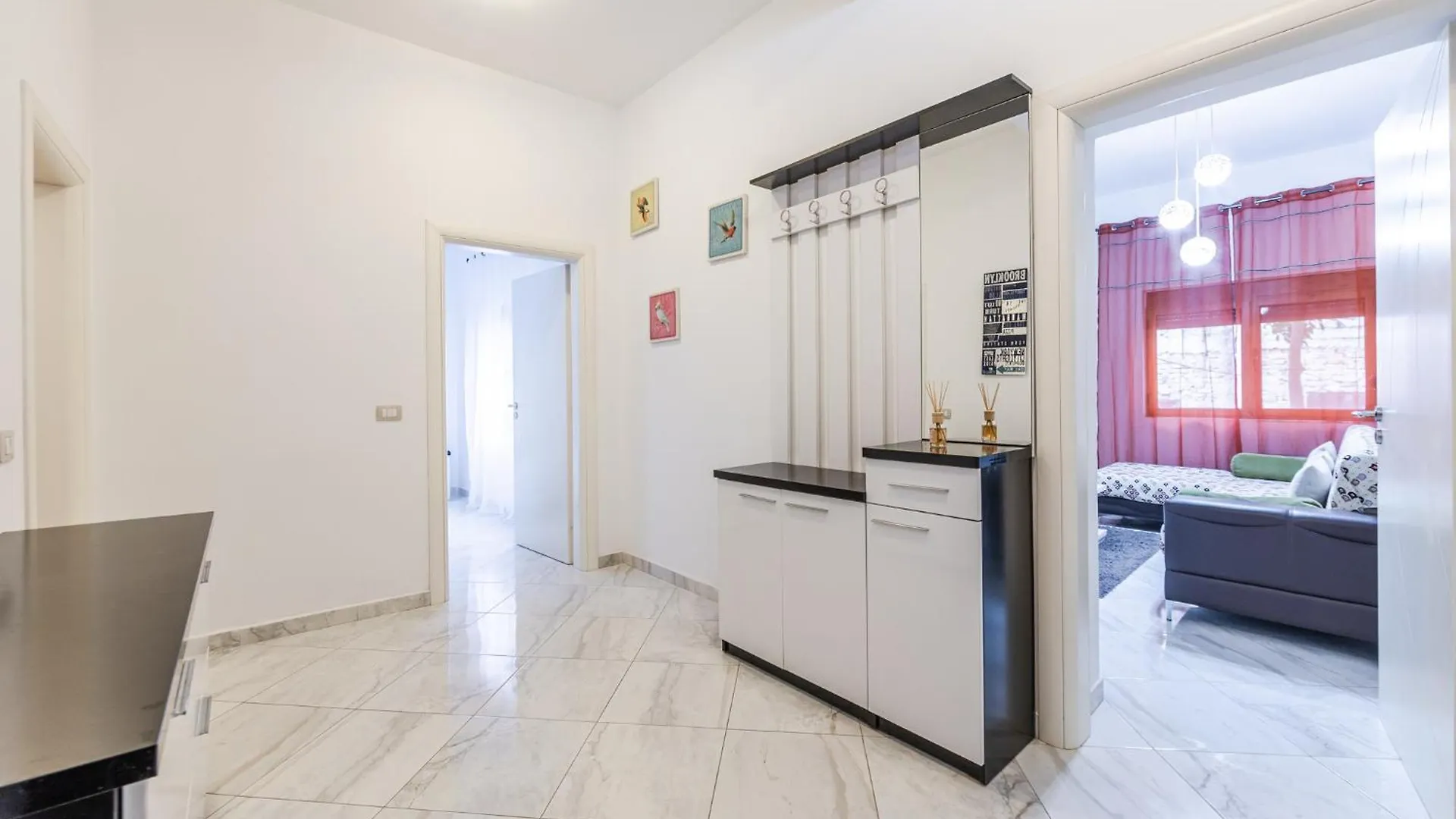 Mbreti Monun Apartment Durres Albania