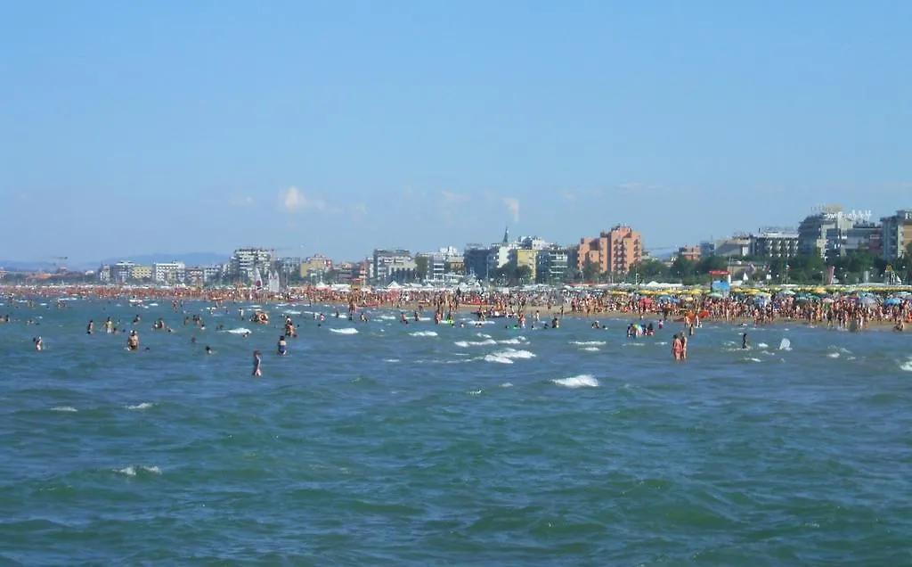 Mbreti Monun Apartment Durres